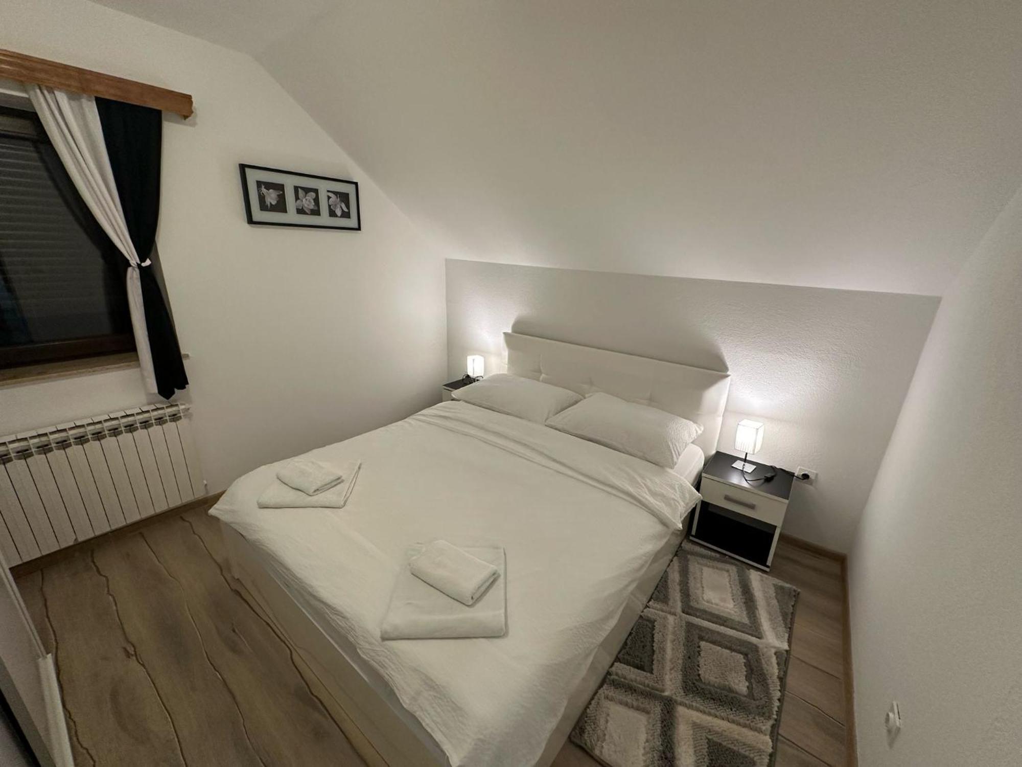 Apartment Rosandic スモーヤナク エクステリア 写真
