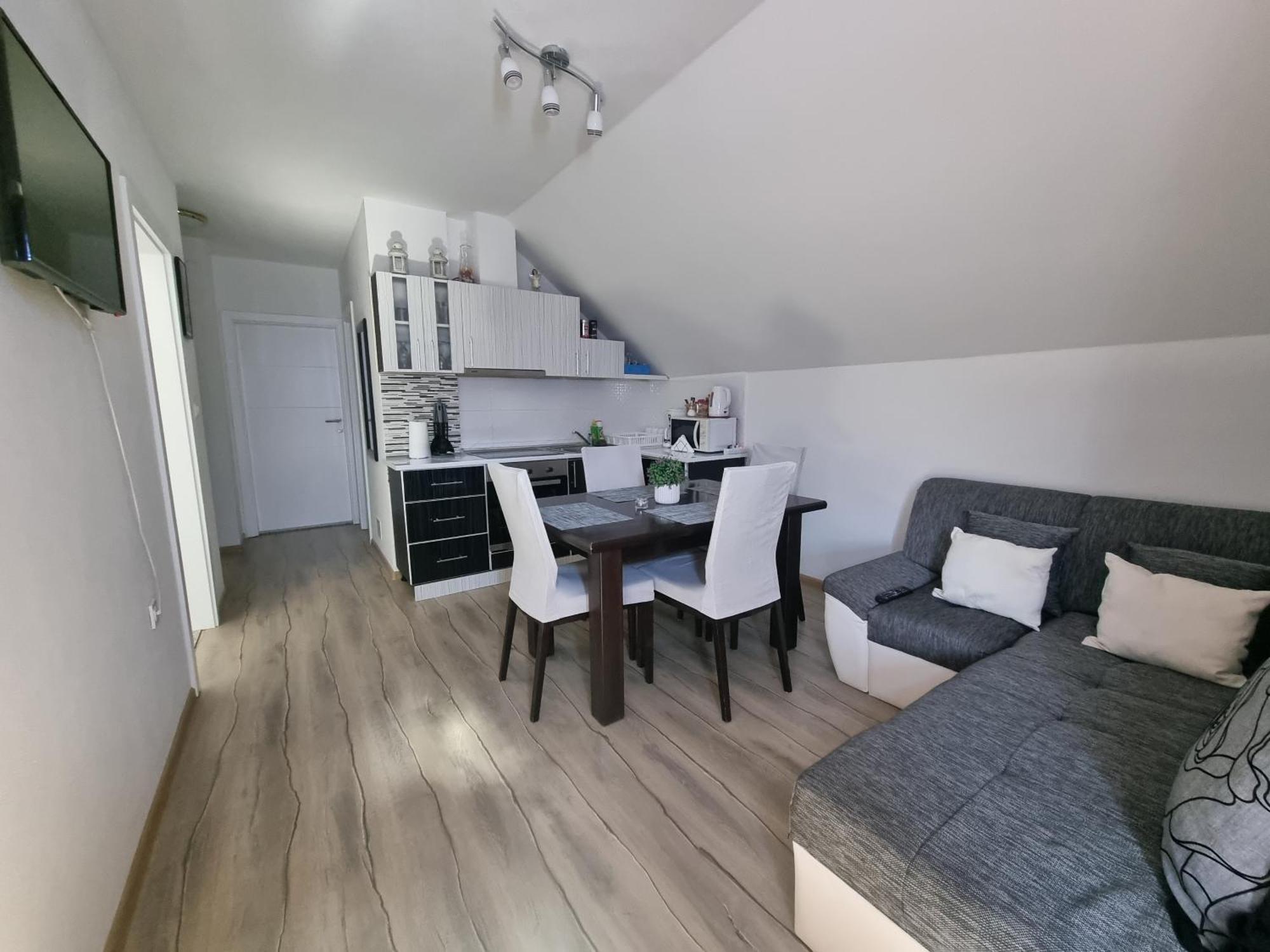 Apartment Rosandic スモーヤナク エクステリア 写真